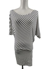 BERSHKA Robe à manches