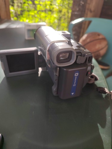 Sony handycam dcr hc14e - sony, minidv