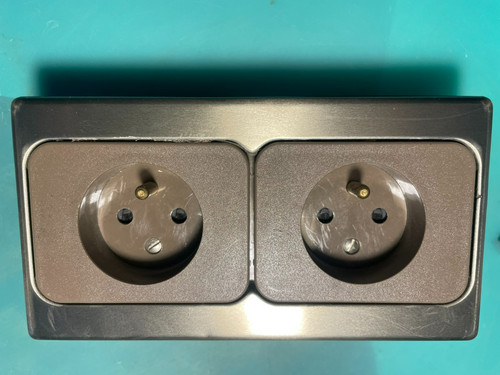 Legrand diplomat double prises - diplomat,