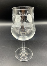 Verre cristal à pied gravé