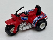 Quad Tri-2000 en plastique (ou Moto à 3 roues) - 10 cm - Gozan - 1980’s - TBE