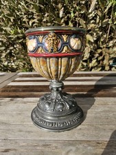 calice coupe ou jardiniere en Barbotine pied en regule et bord en laiton