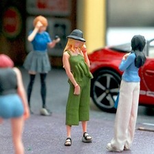 Moule de poupée féminine