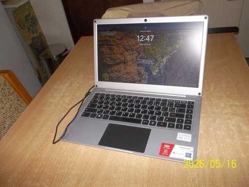 Ordinateur portable thomson - un,