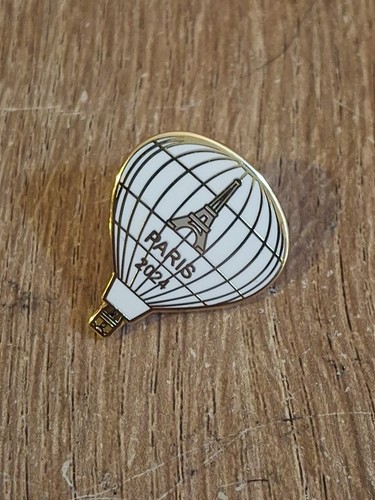 Pin émaillé hot air - pin's,