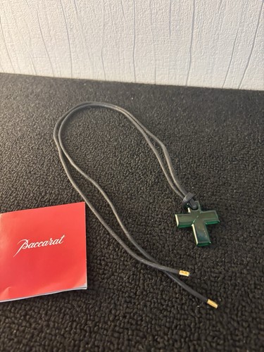 Collier croix couleur verte - , en