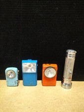 LOT 4 ANCIENNES LAMPE TORCHE DE POCHE TÔLE, "Wonder - Varta- Suzan " Voir Photos