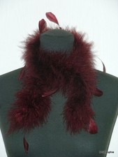 Echarpe Tour de cou habillé marabout et plumes de coq rouge foncé 