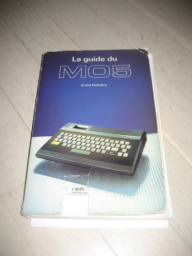 Livre thomson guide mo5 - guide,