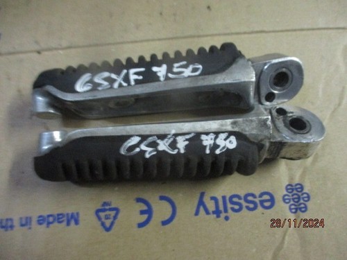 Repose pieds arriere gsxf 750 - pieds,