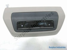 PLAFONNIER ARRIERE VOLKSWAGEN MULTIVAN  / NE 10408