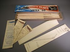 LQ683 CB Chalange & Bonnet 50 Maquette volante balsa Avion Jetex 50