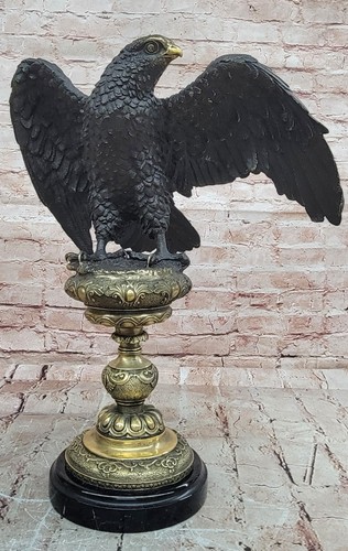 Signée milo chauve aigle - chauve,