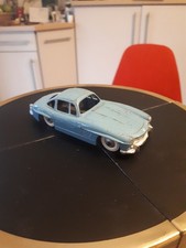 Rare MERCEDES 300 SL  bleu
