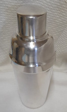 GRAND SHAKER EN METAL ARGENTE