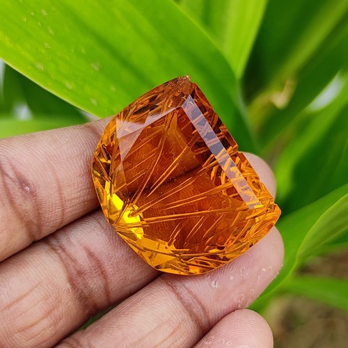 Pierre précieuse citrine
