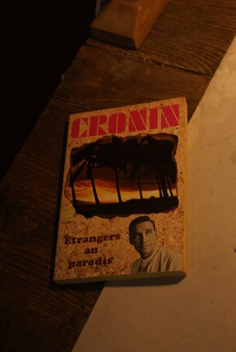 Cronin étrangers paradis - Étrangers, au