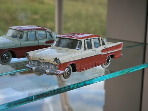 Dinky toys simca chambord - toys,