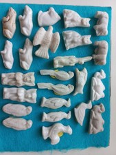 FEVES ANCIENNES ELEPHANT LAPIN COLOMBE SINGE GRENOUILLE