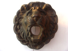 TETE DE LION EN FONTE