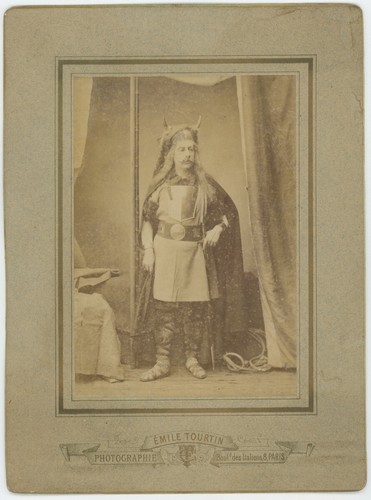 Chanteur opéra à - d'opéra,