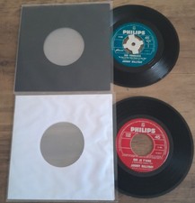 Lot De 2 Vinyles 45 Tours. -