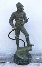 STATUE du DEVOIR sapeur