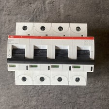 Disjoncteur ABB 4P 40A Courbe C Raccordement à vis - 50kA (6Modules) Réf : S804S