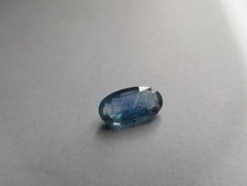 BEAU SAPHIR NATUREL BLEU TAILLE OVALE  0.99 CARAT   CL50