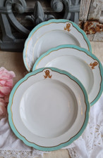 3 ANCIENNES ASSIETTES CREUSES PORCELAINE DE PARIS MONOGRAMME LETTRES OR