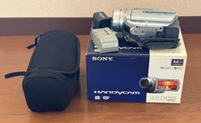 Caméscope numérique Sony DCR-DVD505 Silver Handycam zoom optique 10x avec...