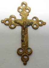 ANCIENNE CROIX  RELIQUAIRE SOUVENIR DE MISSION  XIX SIECLE EN LAITON