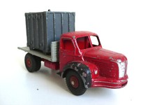 DINKY TOYS  BERLIET PORTE-CONTAINER  REF 34B   1956   BON ETAT