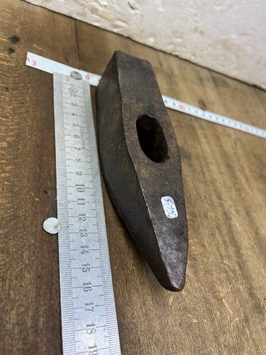 Outil ancien marteau têtu - outil,