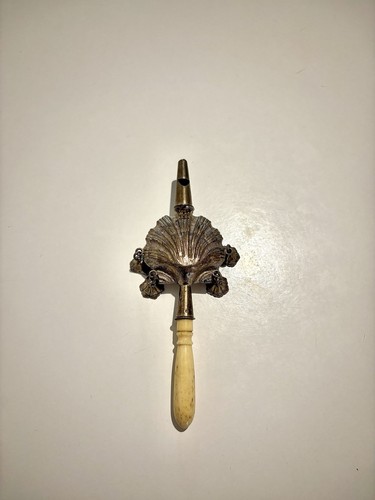 Rare hochet sifflet - rare,