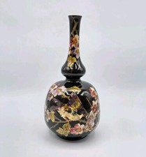 Vase forme gourde en céramique à décor japonais signé Poterie Bretby XIXème