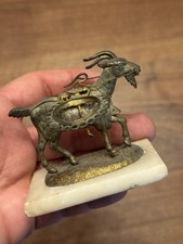 Chèvre Laiton Albâtre Porte