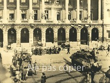 LIBERATION PARIS 2ème DB devant l'Hotel Crillon place Concorde 25 août 1944 WWII