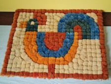 Tapitouf vintage mural – coq coloré – laine tuftée – années 70 – très bon état