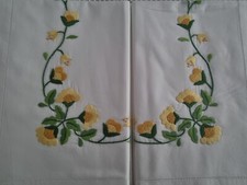 Spectaculaire drap brodé