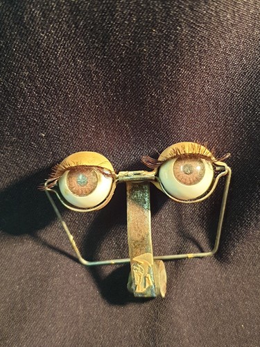 Paire anciens yeux - anciens, dormeurs