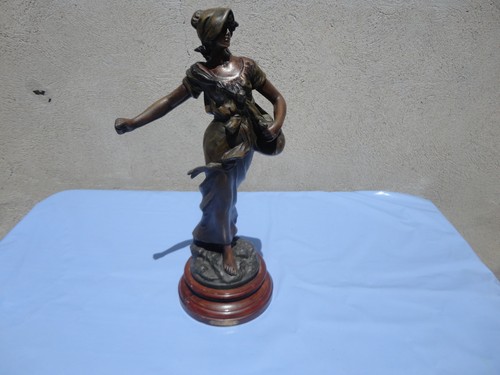 Statue semeuse auguste - statue,