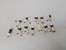 PREISER HO. 12 FIGURINES