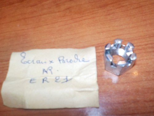 Ecrou broche roue - ecrou,