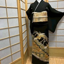 6124# Kimono Japonais Tomesode