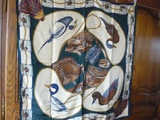 Ancien foulard ou carré en