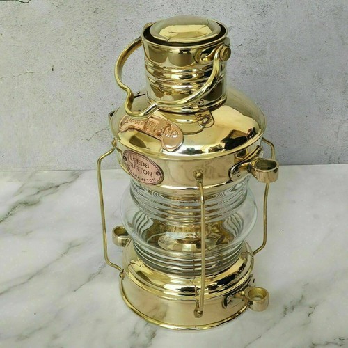 Lampe lanterne huile - lampe,