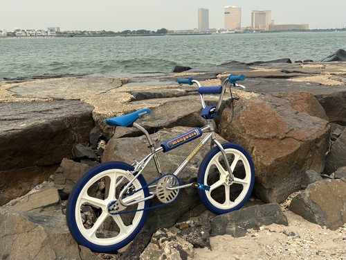 1985 mongoose frame - frame, and