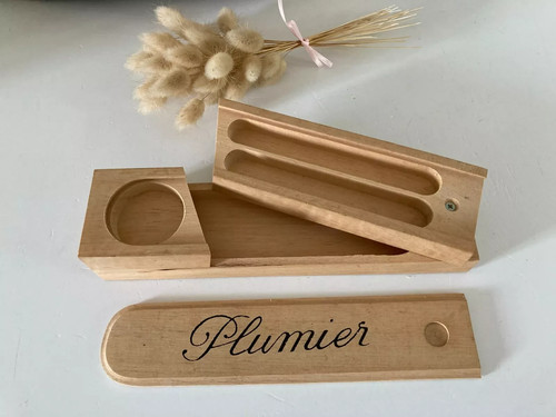 Ancien plumier - 17,