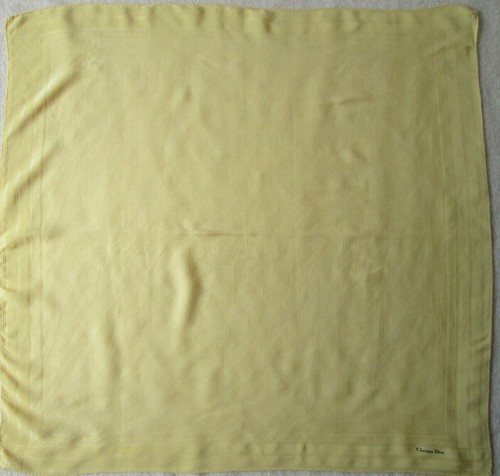 Superbe foulard christian - foulard,